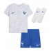 Frankrig Raphael Varane #4 Udebanesæt Børn VM 2022 Kort ærmer (+ korte bukser)